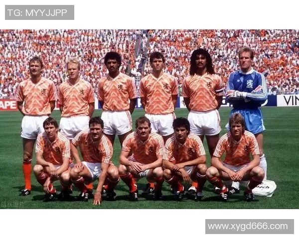 荷兰足球甲级联赛历史发展与现状分析：从顶级赛事到全球关注的足球舞台